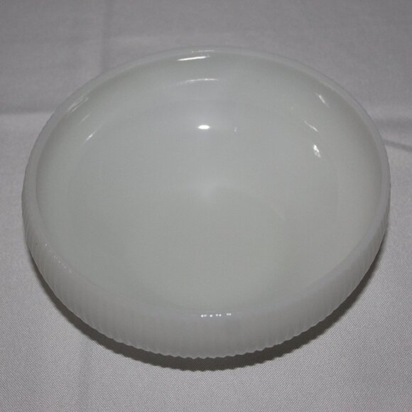 E.O. Brody & Co. Other - Vintage Ribbed E.O. Brody & Co. Milk Glass Bowl